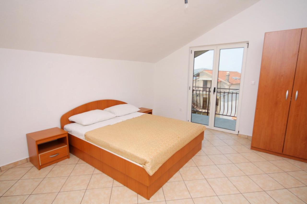 Apartments By The Sea Grebastica, Sibenik - 4881 Baselovici Exterior foto