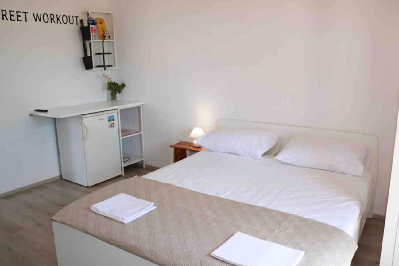 Apartments By The Sea Grebastica, Sibenik - 4881 Baselovici Cameră foto